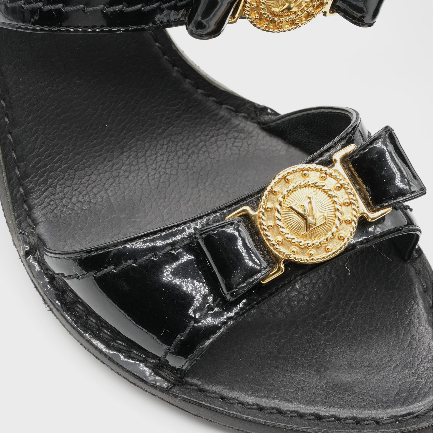 Louis Vuitton SS 2006 Patent Mules by Marc Jacobs