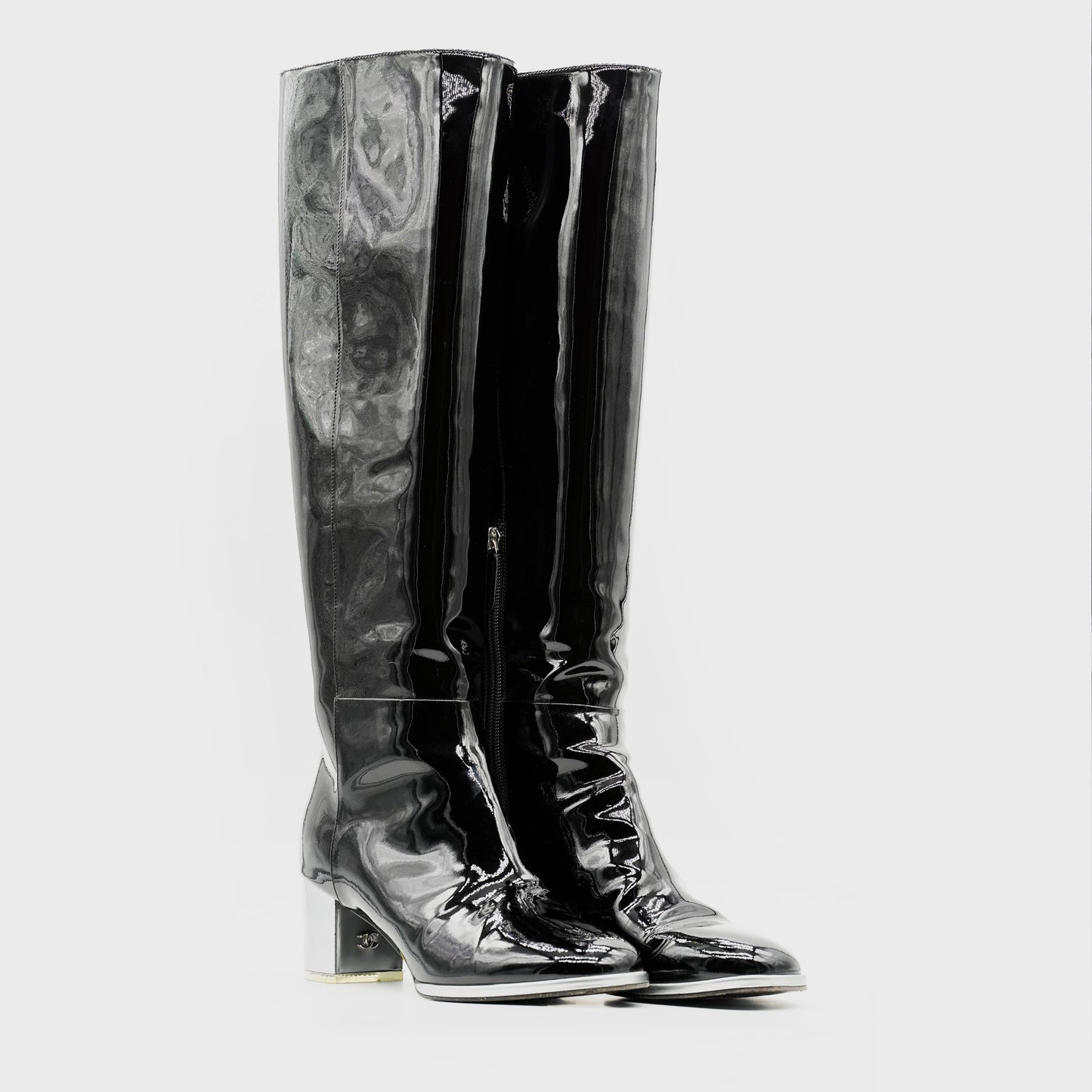 Bottes Cuir Vernis Chanel par Karl Lagerfeld