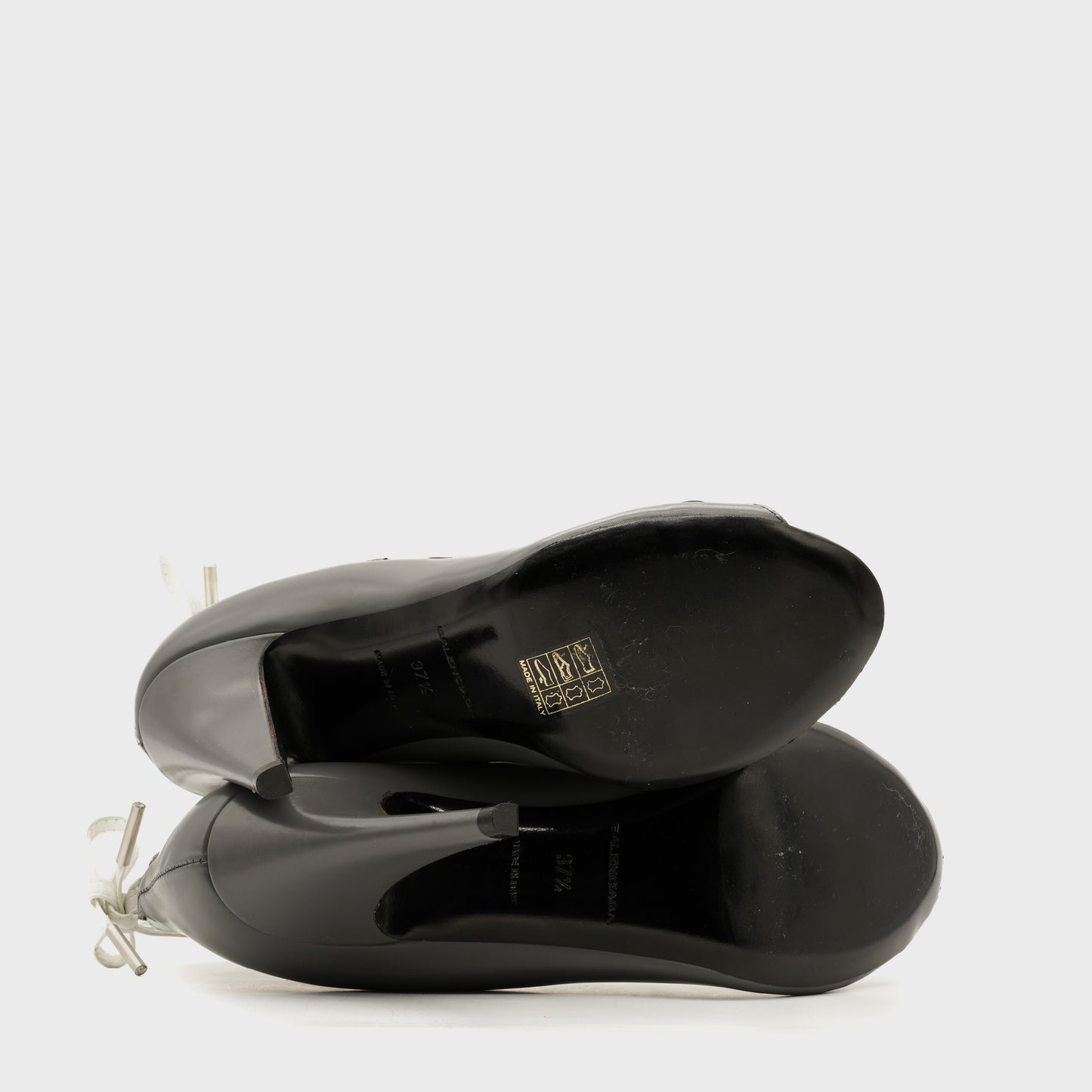 Escarpins à laçage FW 2012 par Nicolas Ghesquière