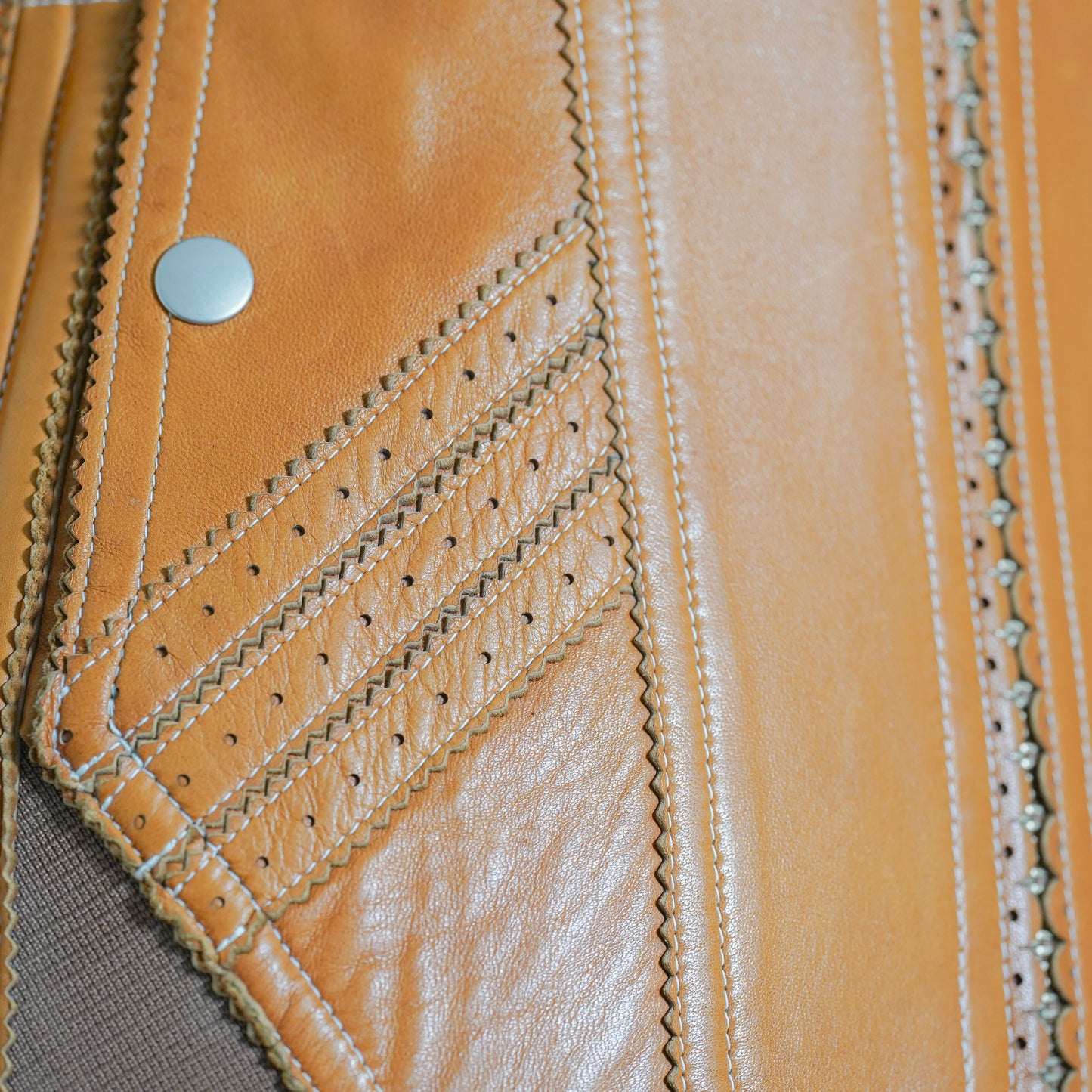 Veste en Cuir Jean Paul Gaultier Beige SS 2004 par Jean Paul Gaultier