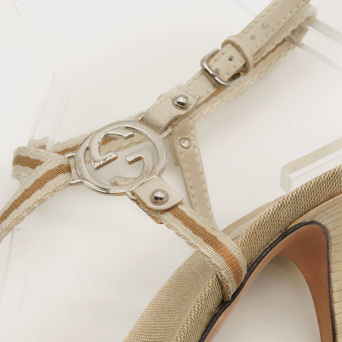 Gucci 2000 strappy sandals