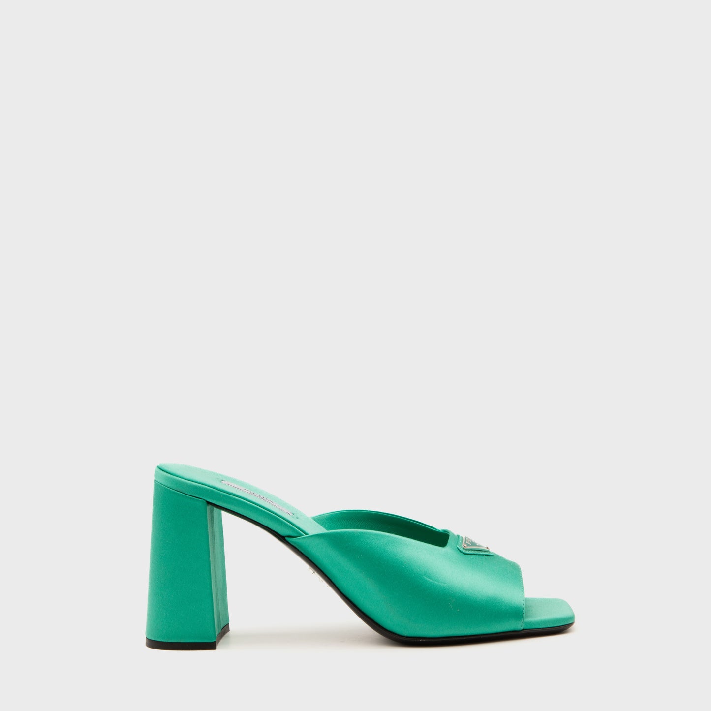 Mules Satin Emeraude Prada 2020 par Miuccia Prada