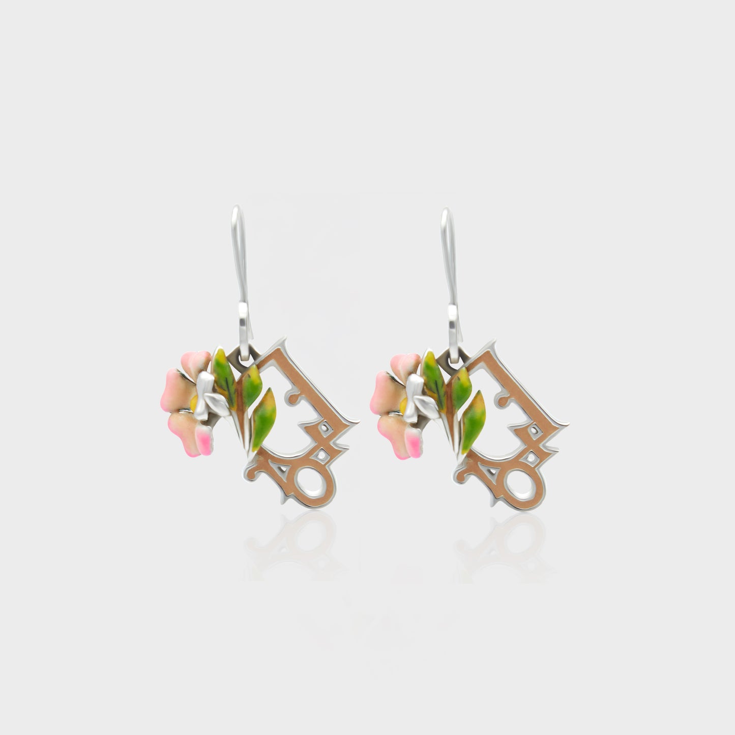 Boucles d'oreille Laque Rose Christian Dior 2000 par John Galliano