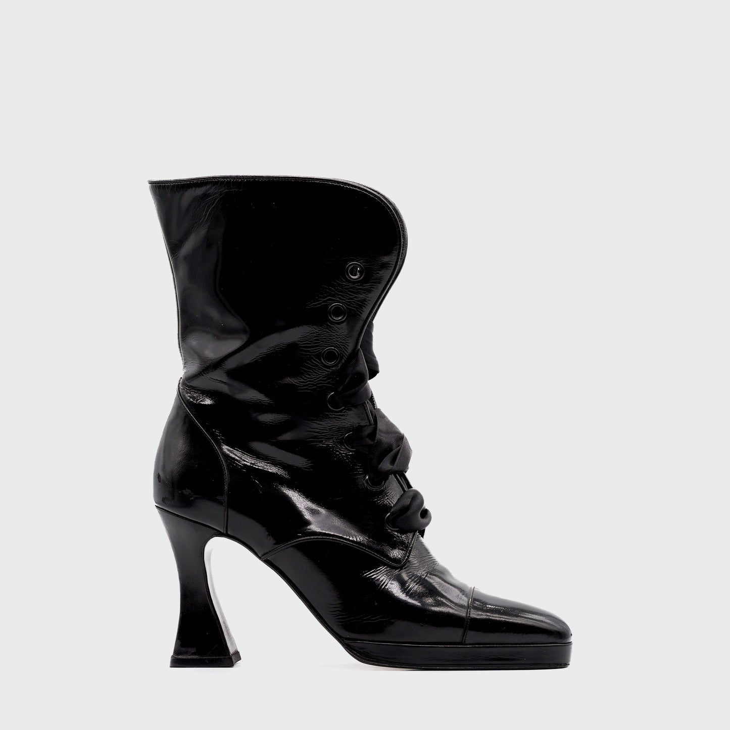 Bottines Vernis Noir Chanel FW 1994 par Karl Lagerfeld