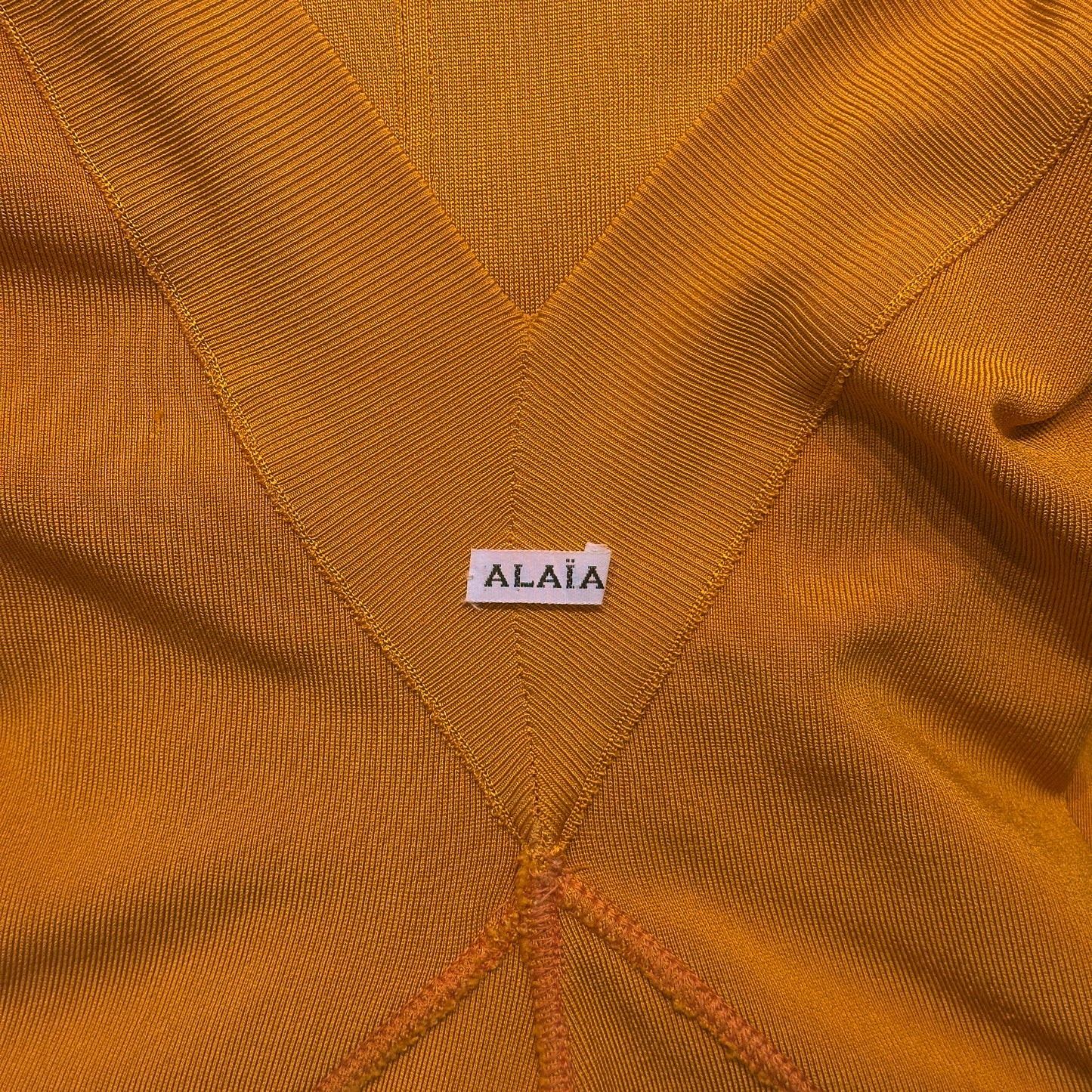 Robe Orange Alaia FW 1989 par Azzedine Alaia
