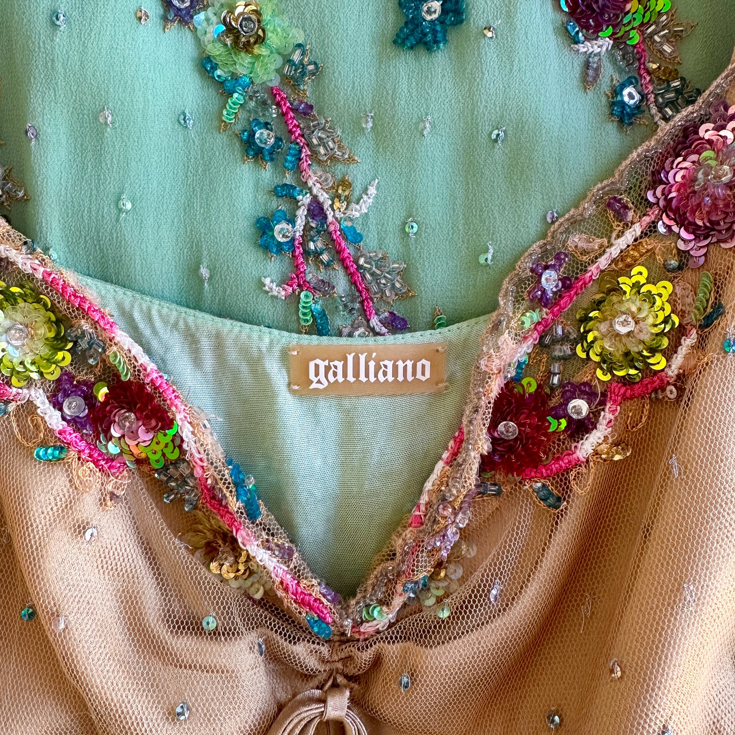 Robe Brodée John Galliano SS 2005 par John Galliano