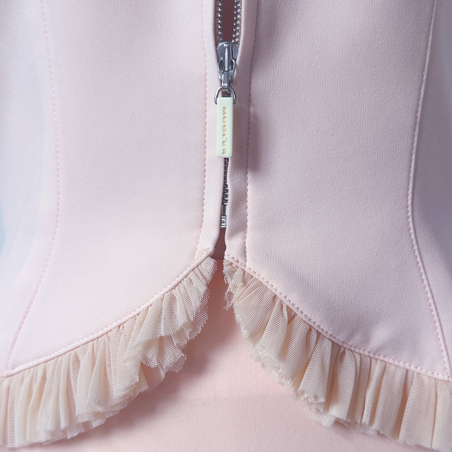 Ensemble Tailleur/Jupe Rose par Thierry Mugler FW 2001
