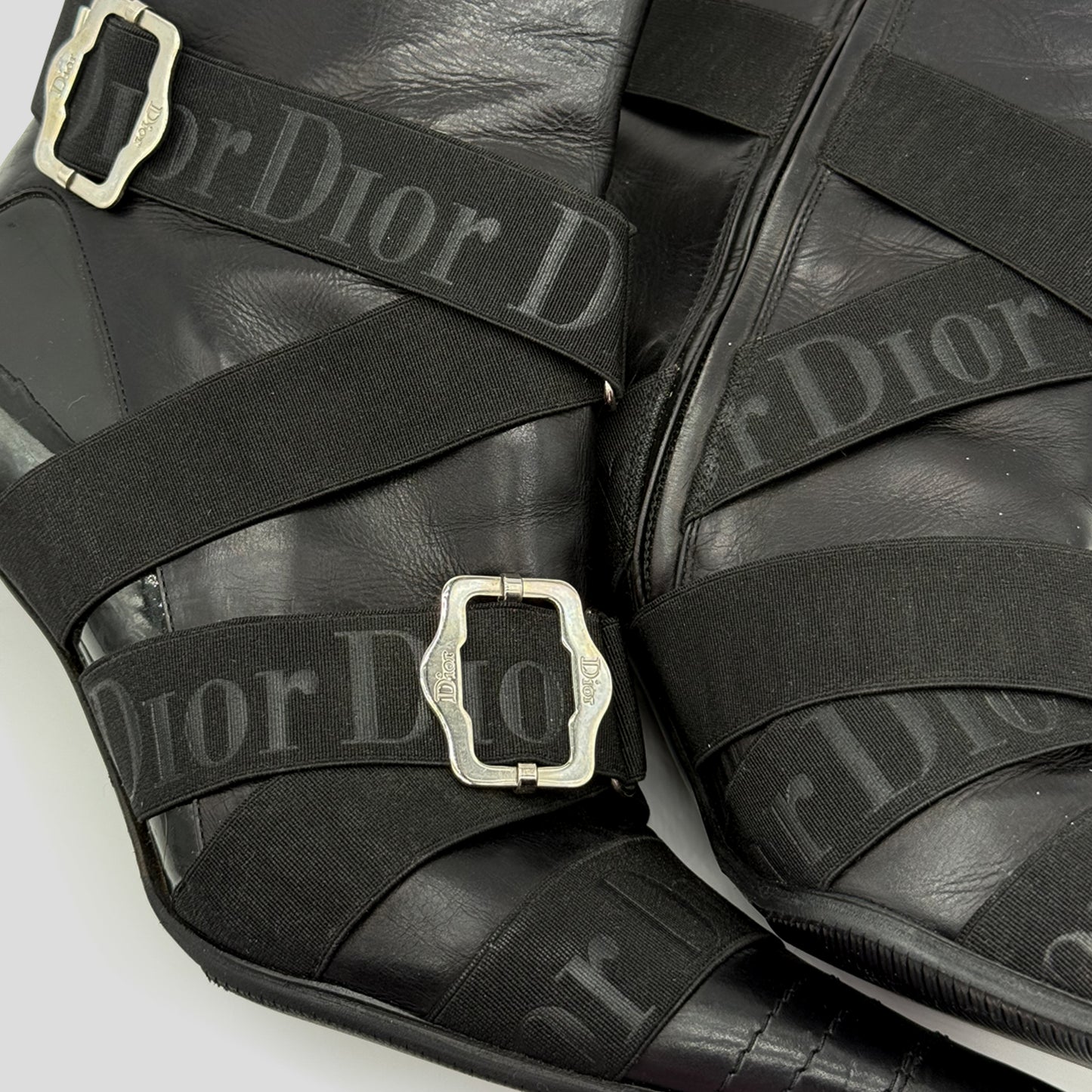 Bottine Noir Strap FW 2004 Christian Dior par John Galliano