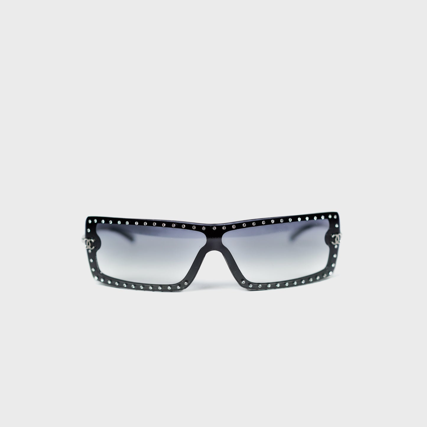 Chanel lunette de soleil 00's par Karl Lagerfeld