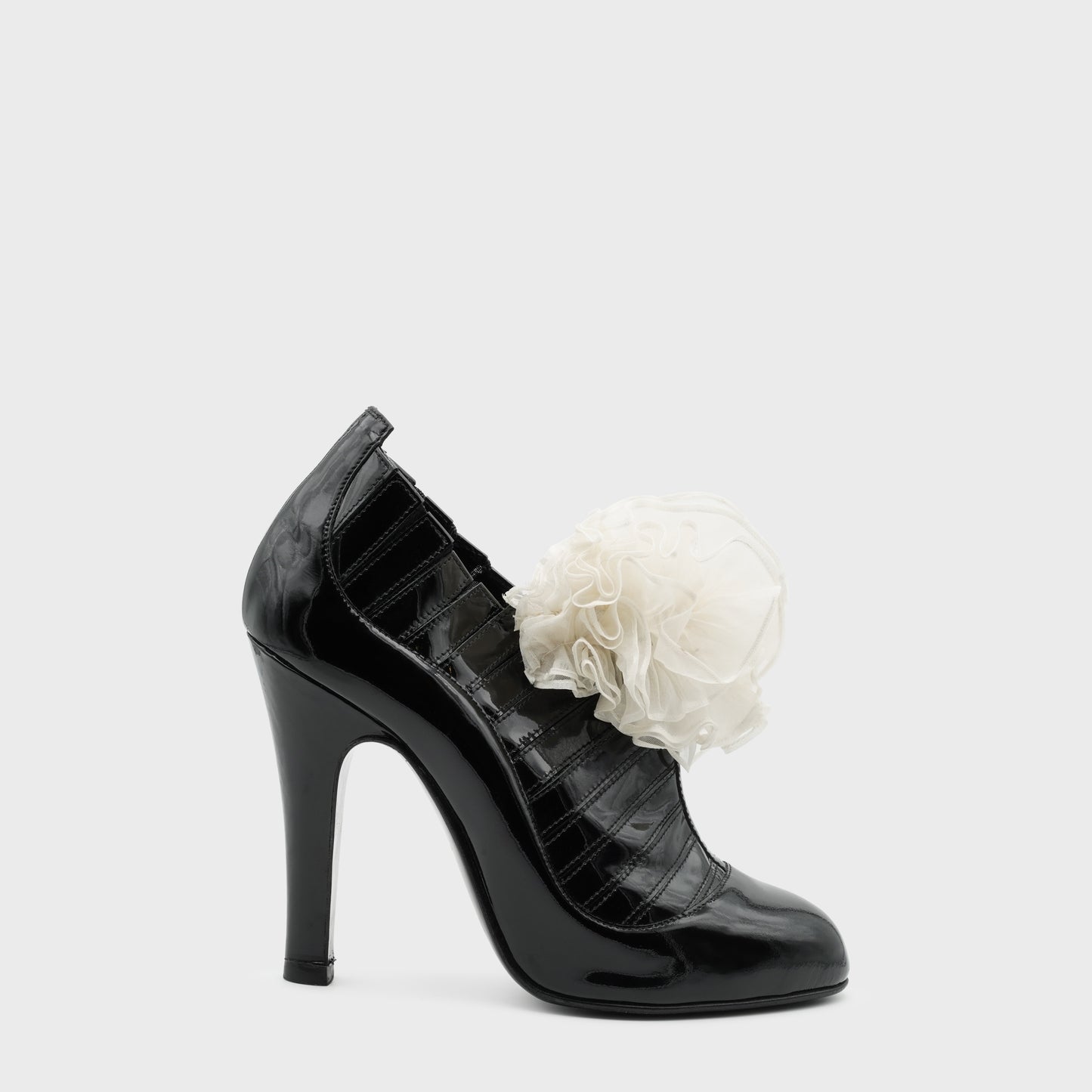 Chanel 2018 Black &amp; White Pumps by Karl Lagerfeld