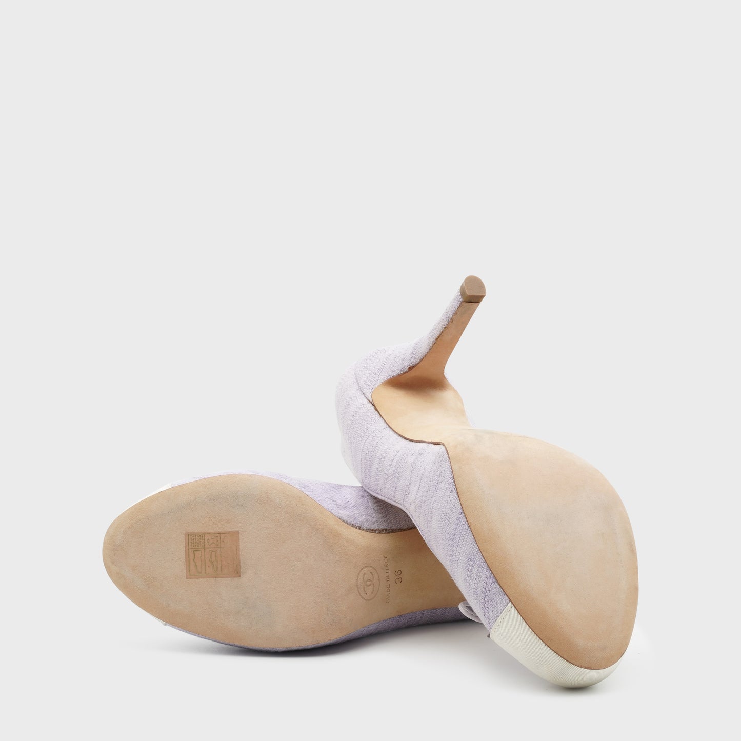 Chanel 2000 Lila tweed pumps by Karl Lagerfeld