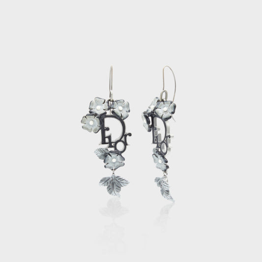 Boucles d'oreille Laque Noir Christian Dior 2000 par John Galliano