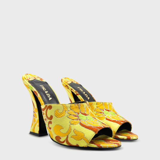 Mules Brocart Jaune Prada SS 2003 par Miuccia Prada