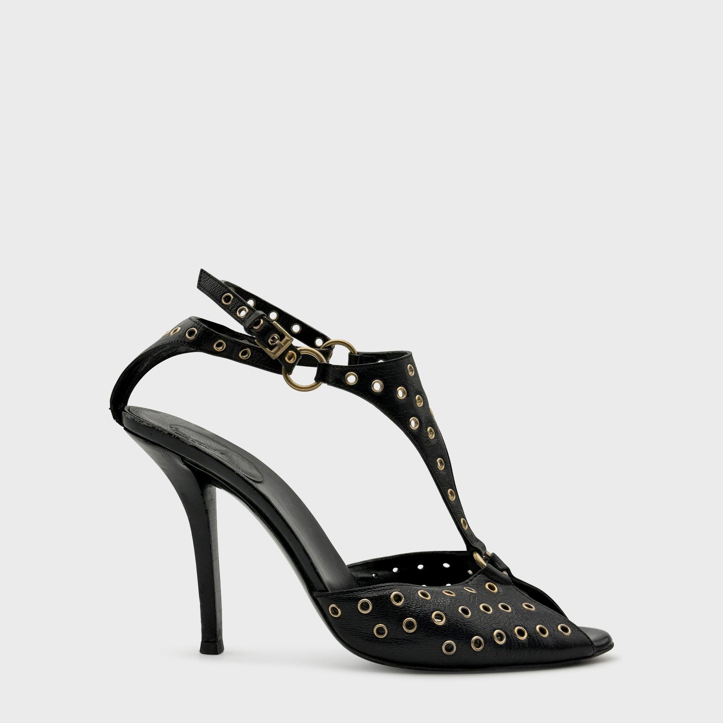 Gucci Black Rivet Pumps 2000