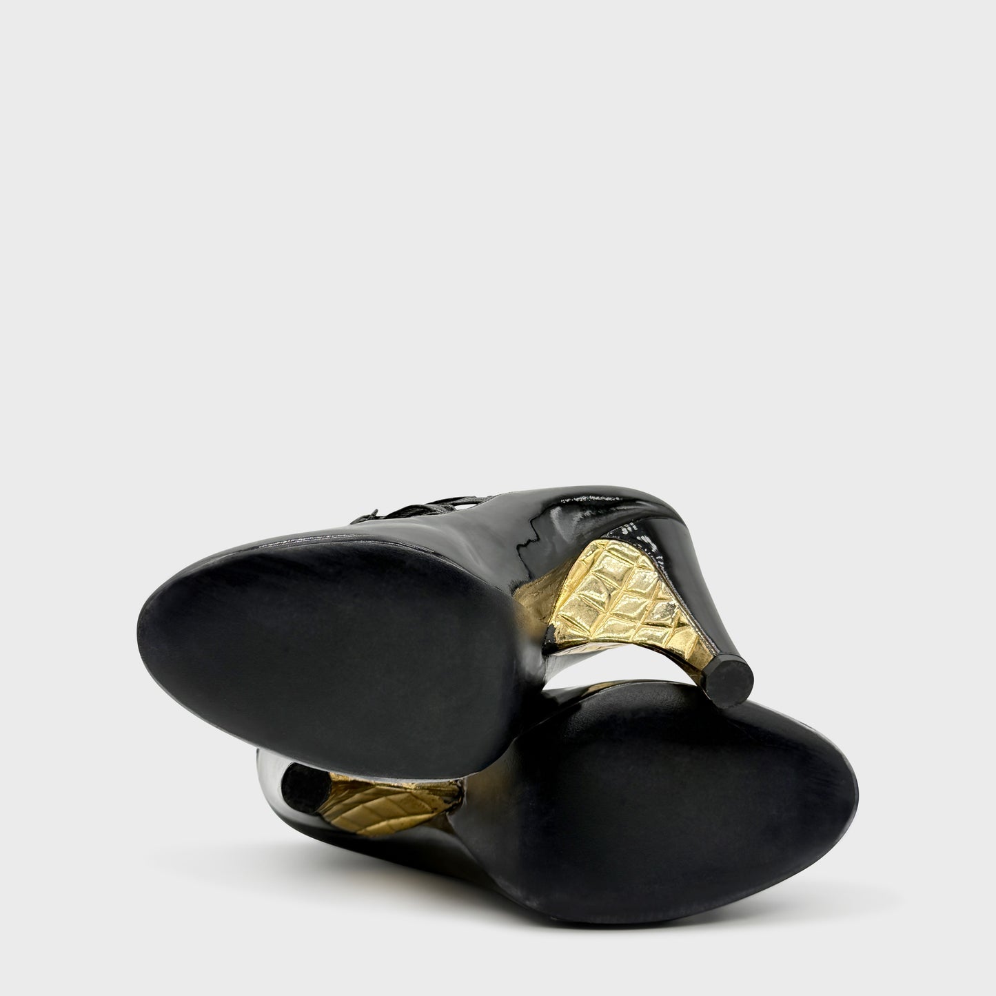 Escarpin Noir Or Chanel FW 2007 par Karl Lagerfeld