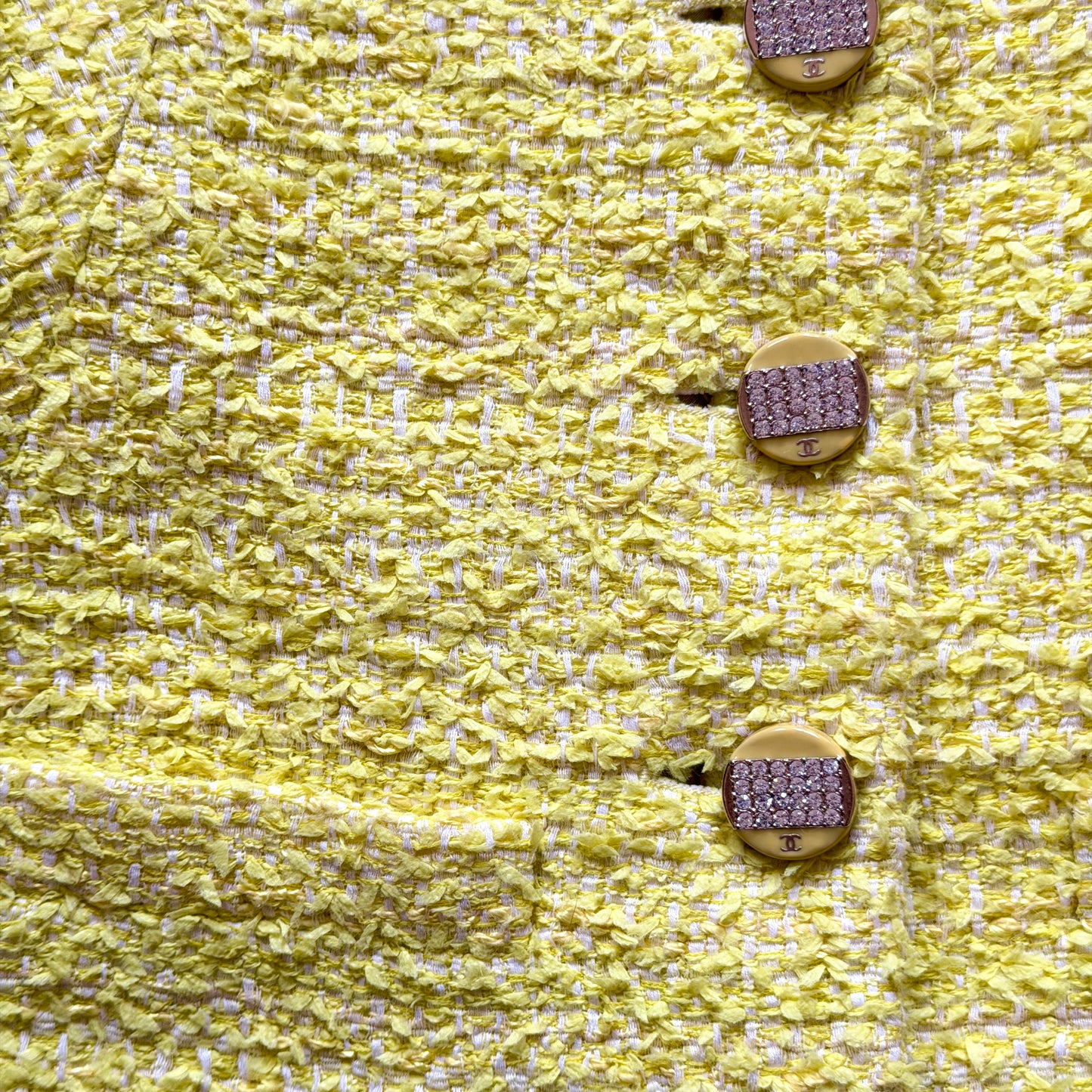 Tailleur Tweed Jaune Chanel Croisière 2012 par Karl Lagerfeld