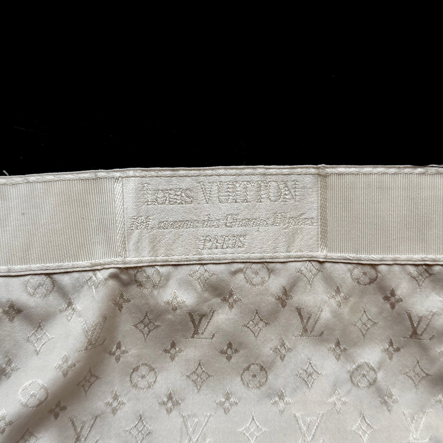 Puffer Jacket Noir Velours Louis Vuitton par Marc Jacobs