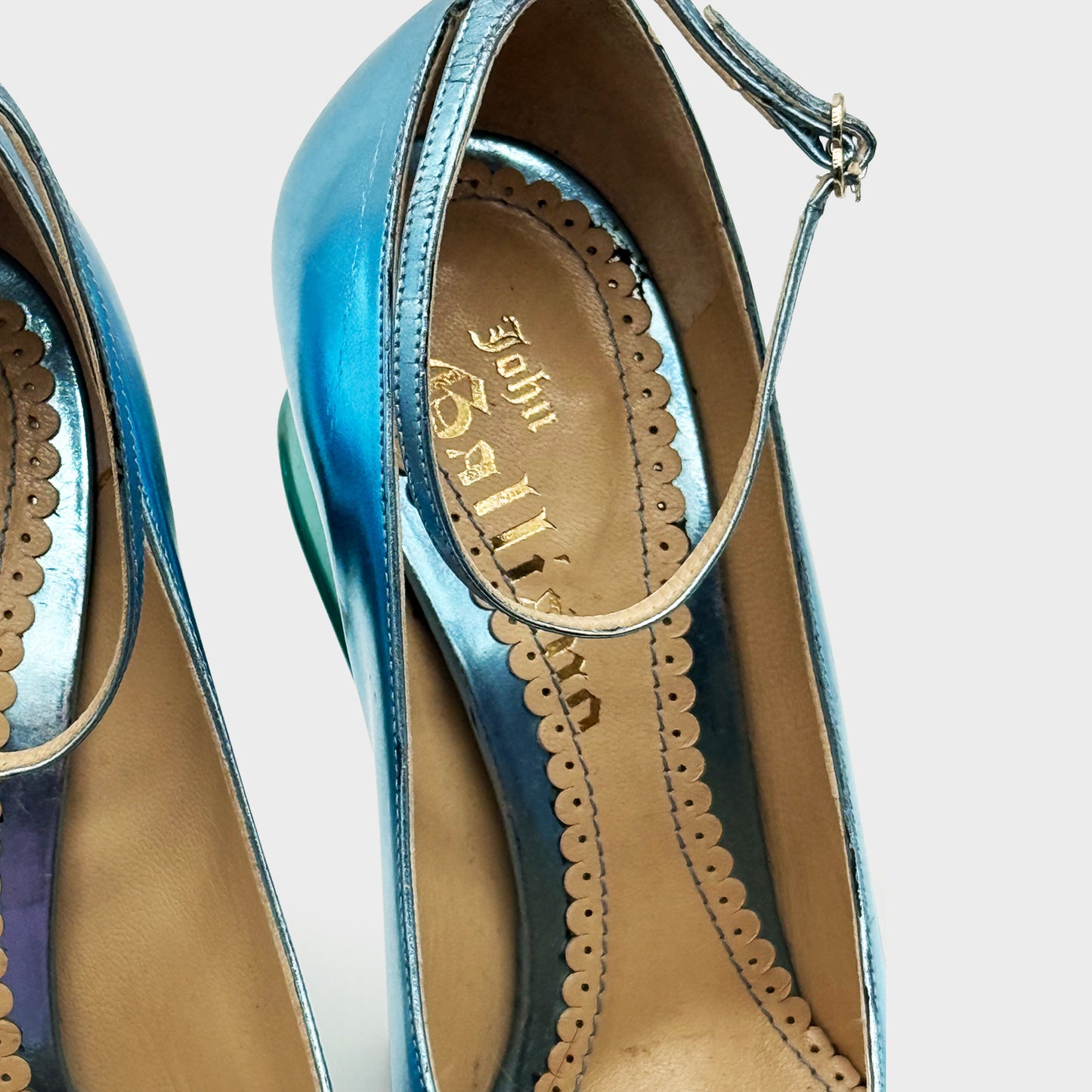 Escarpin Bleu Galliano SS 2009 par John Galliano