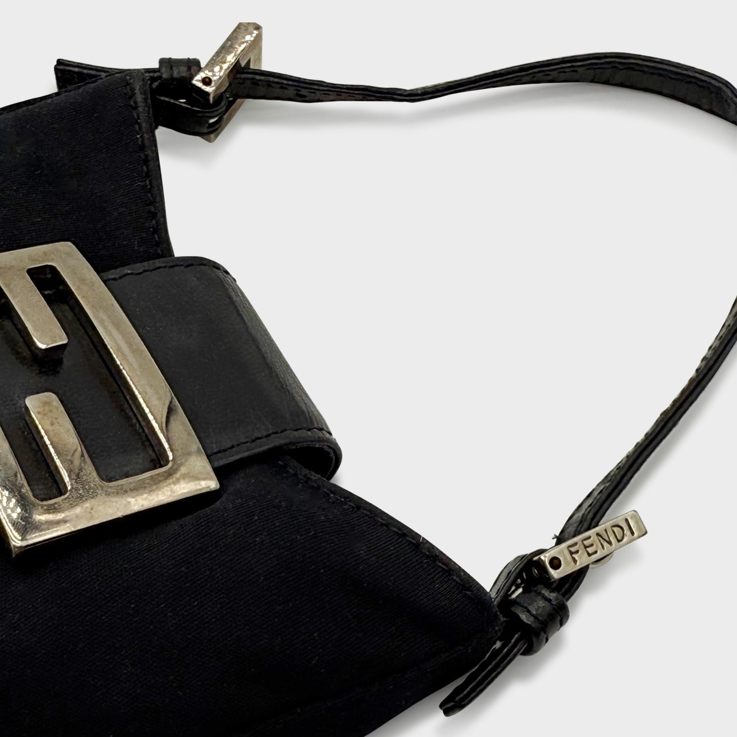 Sac Croissant Nylon Noir 2000 Fendi par Karl Lagerfeld