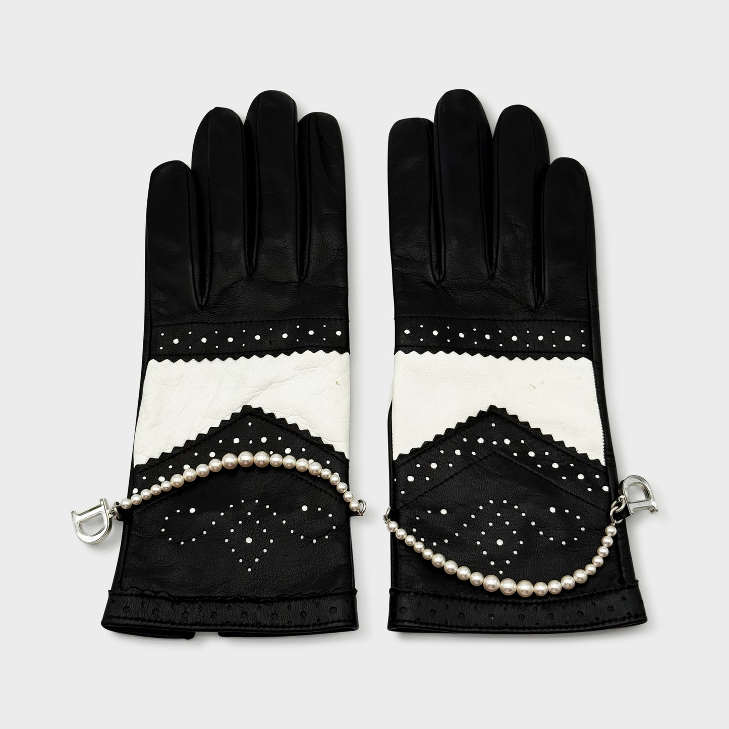 Gants Noir & Blanc Christian Dior SS 2004 par John Galliano