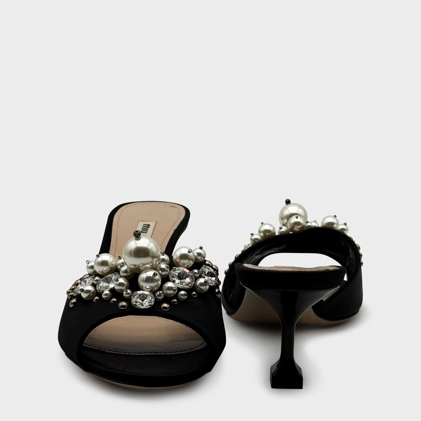 Mules Perle Noir Miu Miu 2010 par Miuccia Prada